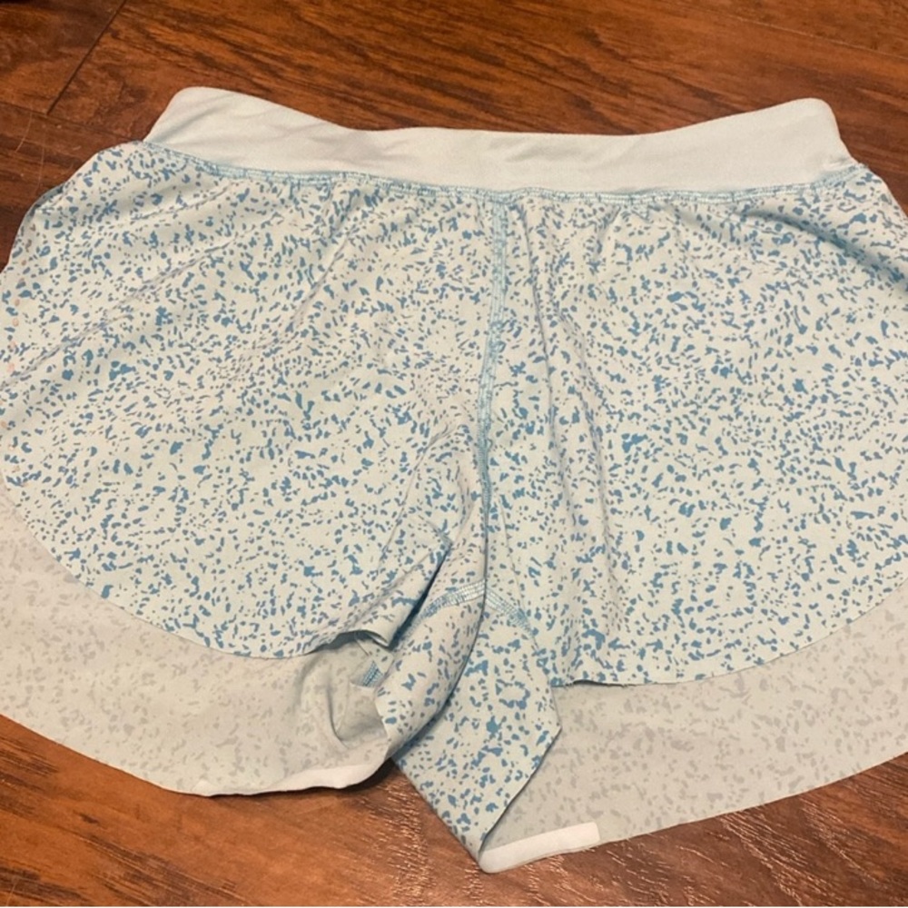 Light blue lululemon shorts size 8 with dark blue speaks never worn.